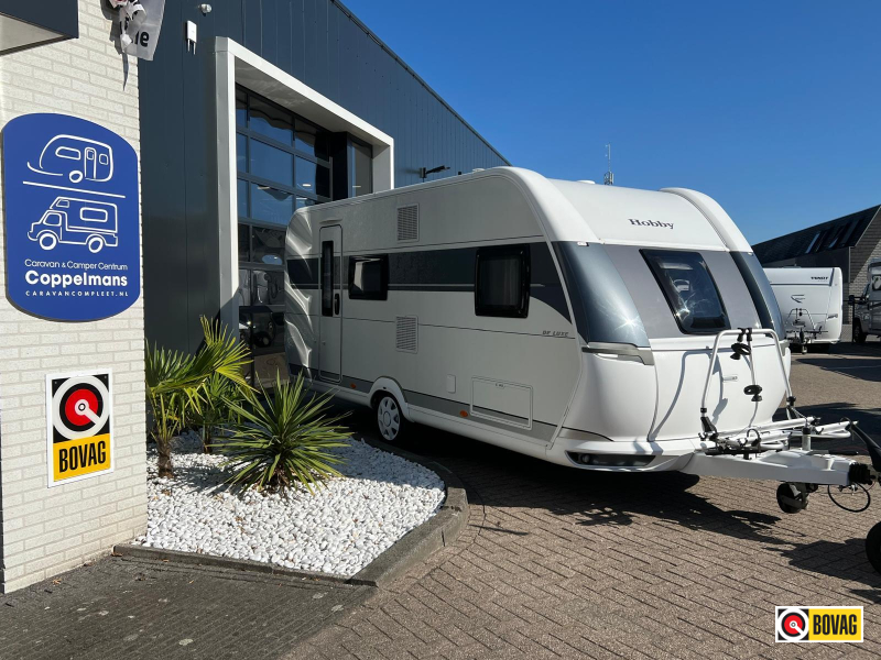 Hobby De Luxe 490 KMF voortent stapelbed fiets  foto: 0