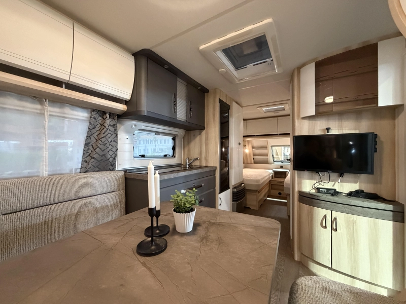 Hobby De Luxe 540 UL enkele bedden / mover  foto: 13