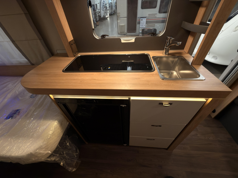 Knaus Sport Platinum 500 EU Platinum+vloer+1800KG  foto: 17