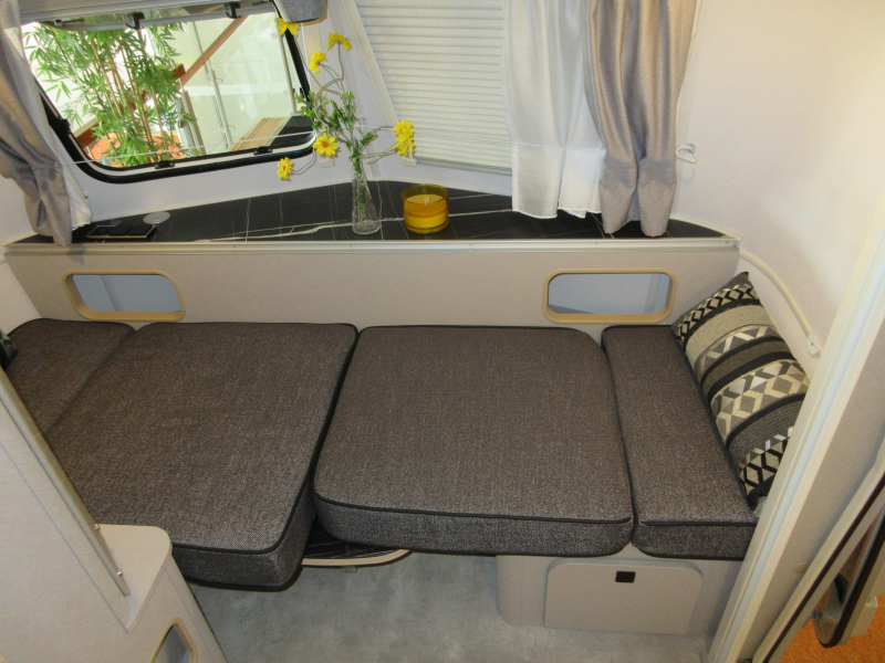 Eriba Touring Silver Editie 542 210 BREED/ENKELE BEDDEN!!  foto: 15