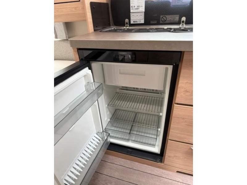 Knaus Sudwind 60 Years 460 EU mover fietsenrek luifel  foto: 16