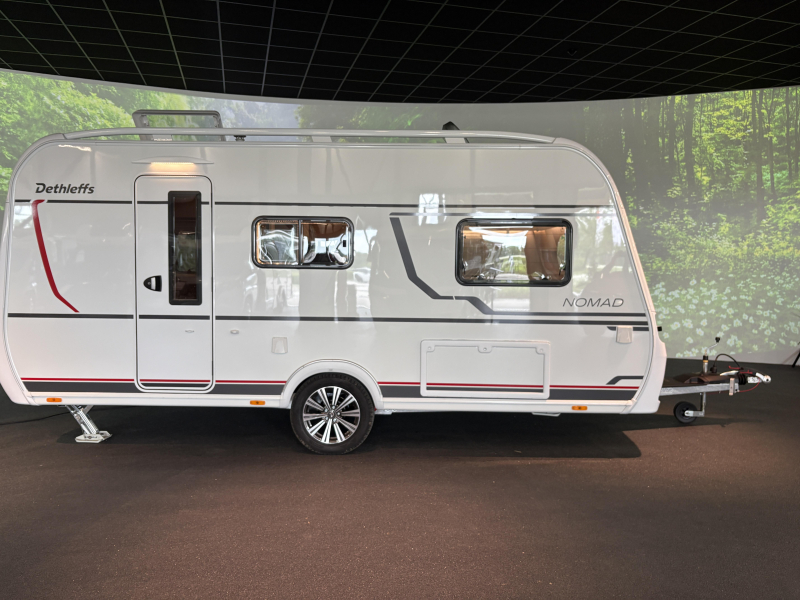 Dethleffs Nomad 460 EL enkele bedden / buitengas  foto: 5