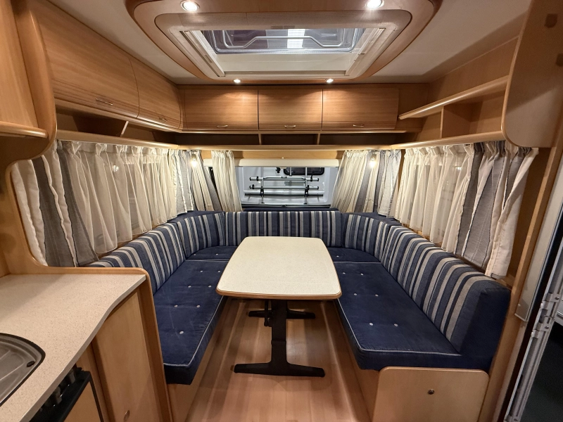 Dethleffs Camper 510 DB FRANSBED RONDZIT LUIFEL  foto: 6