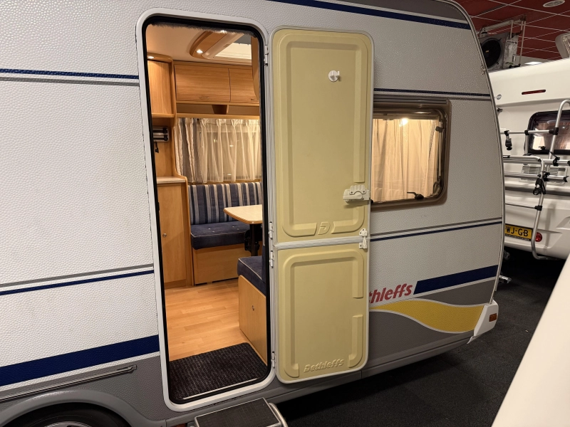 Dethleffs Camper 510 DB FRANSBED RONDZIT LUIFEL  foto: 3