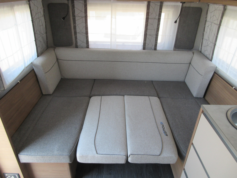 Knaus Sport E-Power Selection 500 FU ZEER COMPLEET EN FRANSBED  foto: 7