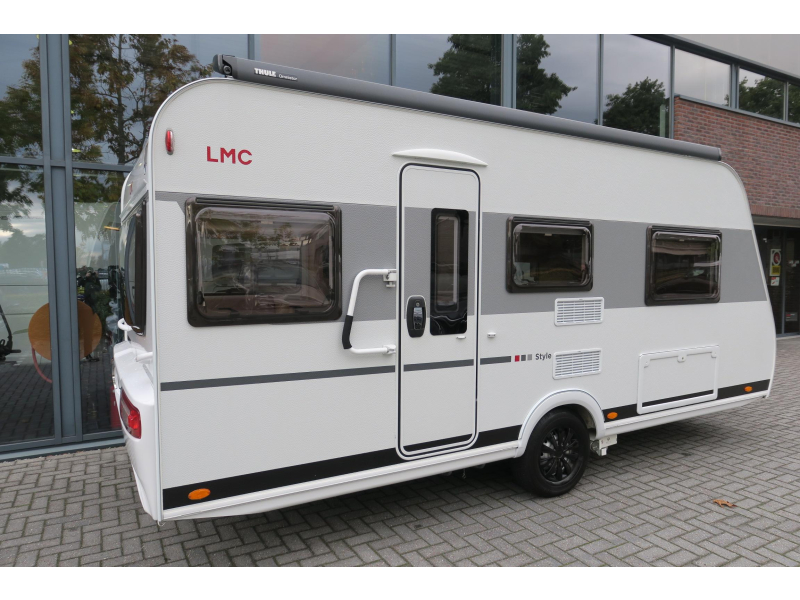 LMC Style 460 E MOVER+CASSETTEL.+FIETSEND 