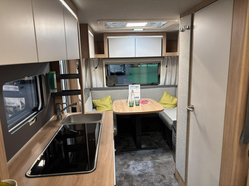 Knaus Sport 500 EU !! BED VAN 210CM LANG !!!  foto: 8