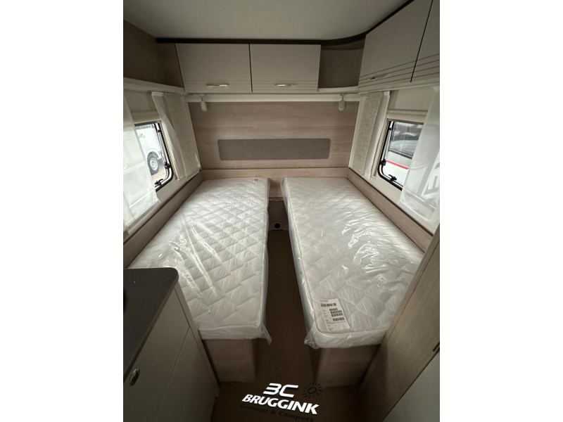 Bürstner Premio Life 480 TL - ENKELE BEDDEN  foto: 6