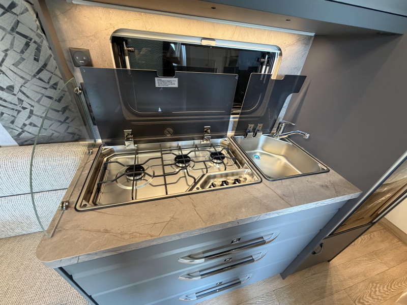 Hobby De Luxe 460 UFE Nieuw | Actie model 2026  foto: 9