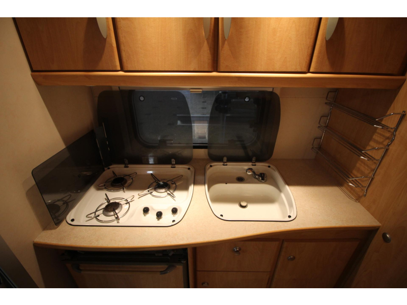 Caravelair Eldorado 420 Voortent, Fietsenrek,  foto: 13