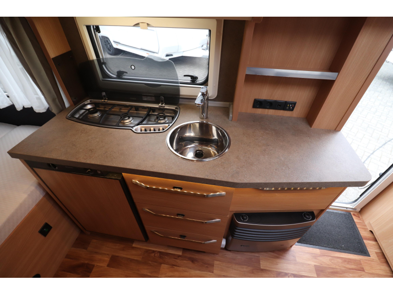 Knaus Sudwind Silver Selection 420 QD Cassette / fietsendr  foto: 12