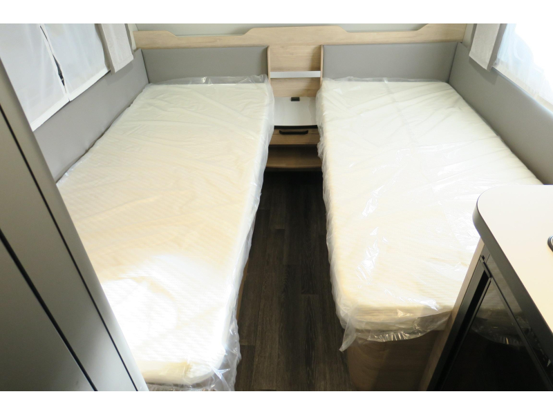 Weinsberg CaraOne Edition HOT 480 EU MOVER+CASSETTEL.+FIETSEND  foto: 5