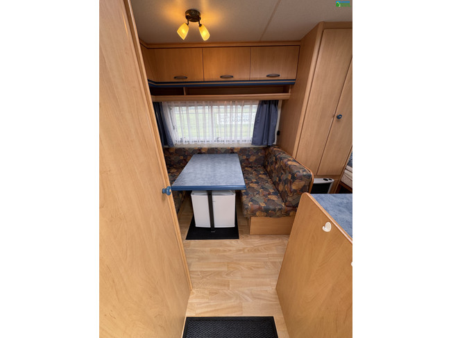 Hobby De Luxe Easy 400SF foto: 9