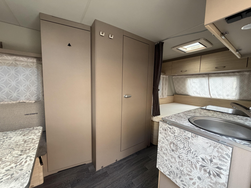 Weinsberg CaraCito 470 EU Enkele bedden  foto: 6
