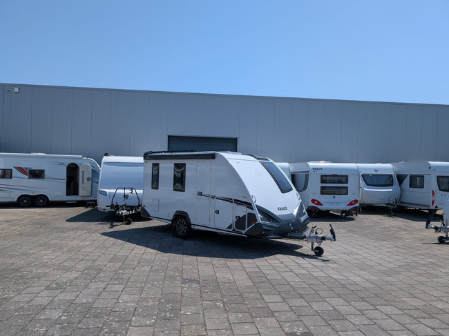Knaus Sport &amp; Fun Black Sel. 480 QL foto: 2