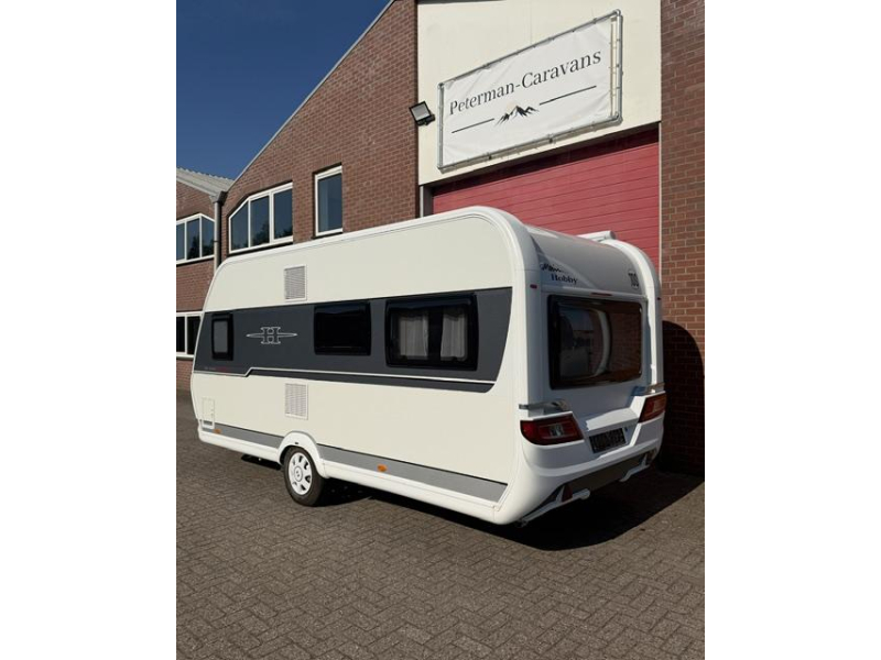 Hobby De Luxe Edition 460 UFE Incl. Luifel en Mover 