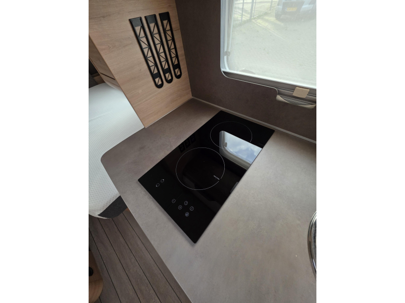 Knaus Sudwind 60 Years 460 EU E-Power  foto: 12