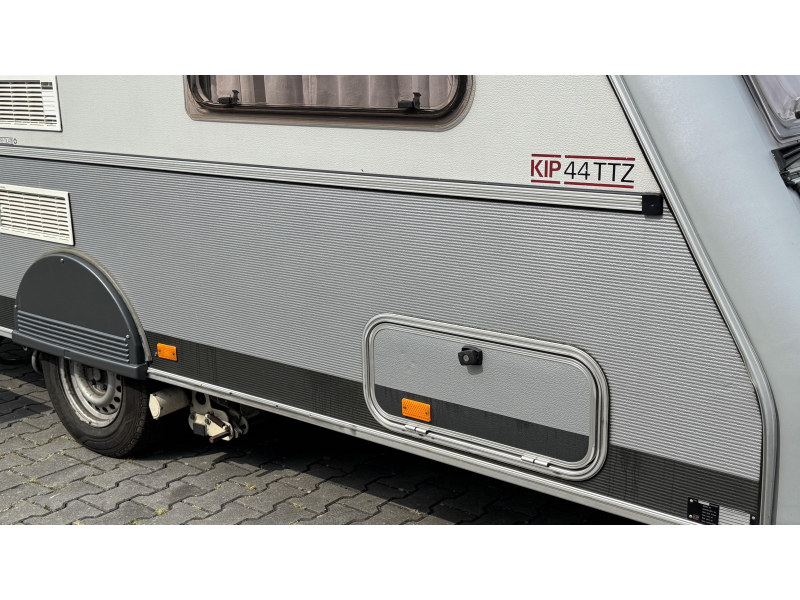Kip Grey Line 44 TTZ Mover-Voortent-Airco  foto: 15