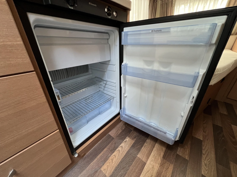 Knaus Sport 450 FU Mover, Fiamma Zakluifel,  foto: 9