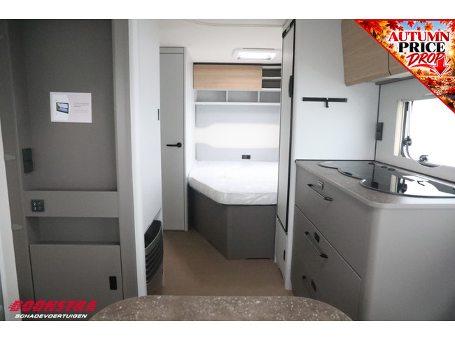 Bürstner Averso 465 TS B66 Rondzit Frans bed foto: 6