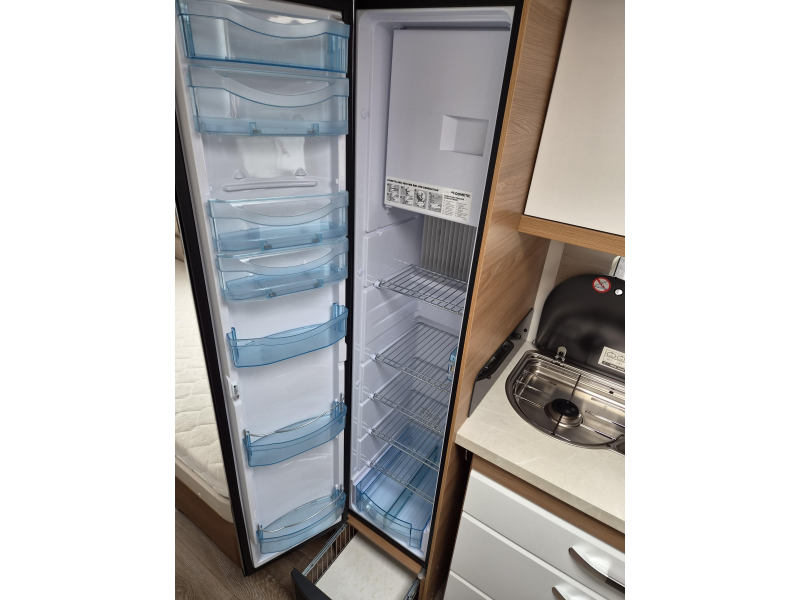 Hobby De Luxe 495 UL Enkele bedden-Mover-Airco  foto: 8