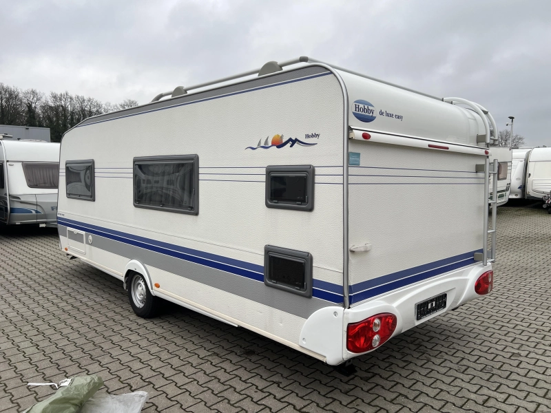 Hobby De luxe Easy 560 KMFE stapelbed zit frans  foto: 13