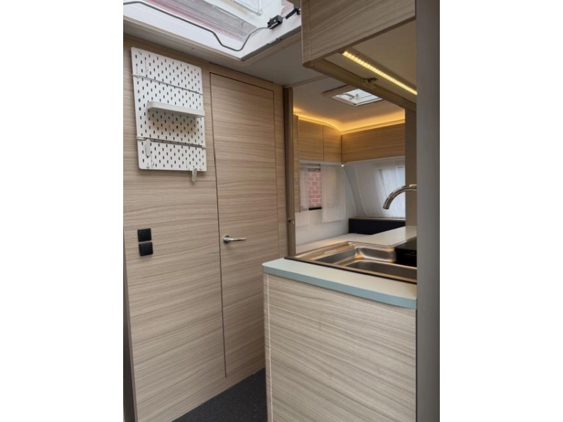 Adria Altea 492 LU Incl. Mover en Voortent  foto: 12
