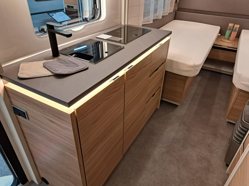 Dethleffs Nomad 510 LE Lengte bedden  foto: 7