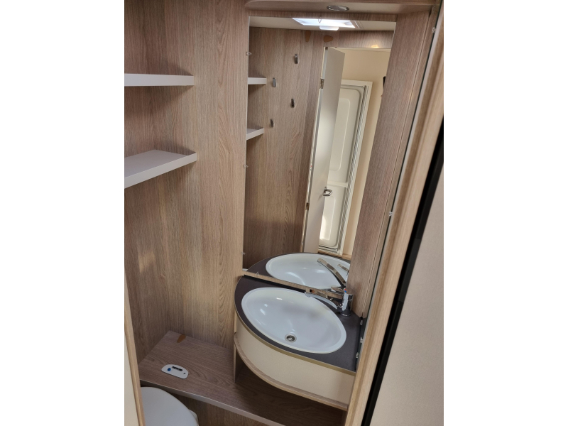 Bürstner Premio Life 490 TK - Gratis mover -  foto: 10