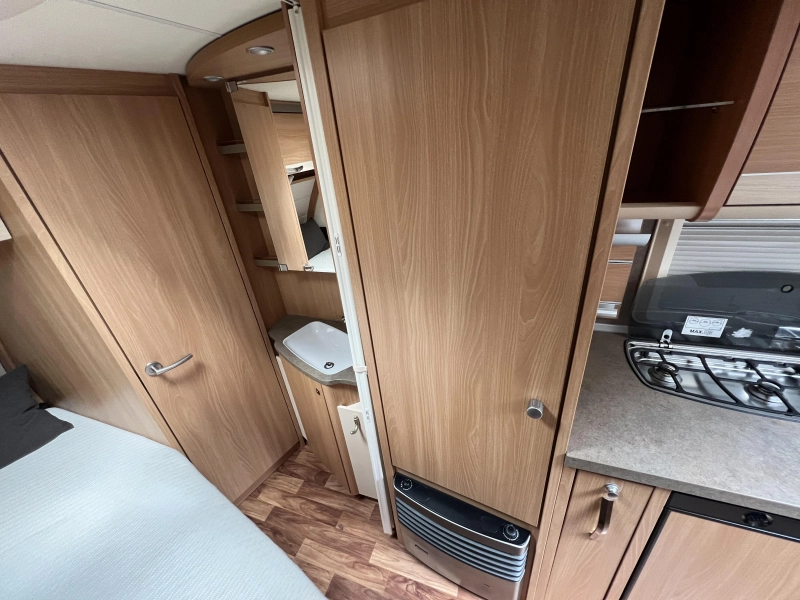 Knaus Sudwind 500 FDK Unico luifel, Hordeur,  foto: 12