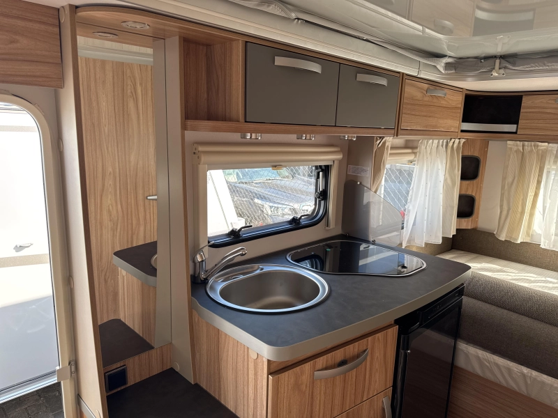 Eriba Feeling 425 Neville GRATIS MOVER 