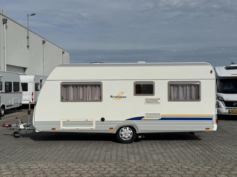 Bürstner Ventana 460 TS - Mover - Voortent  foto: 18
