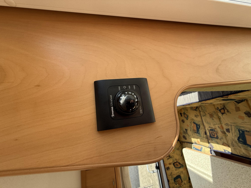 Bürstner Ventana Avantgarde 480 TK STAPELBE RONDZIT 5/6PERS  foto: 23