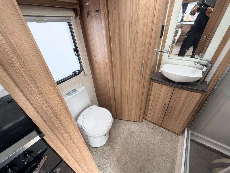 Elddis Crusader Solano 462 Mover voortent. Enkel bed  foto: 11