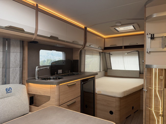 Knaus SUDWIND 450 FU 60 YEARS Campovollo grijs foto: 11