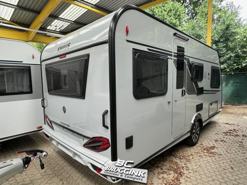 Knaus Sudwind 60 Years 460 EU ENKEL BED VLOERVERWARMING  foto: 1