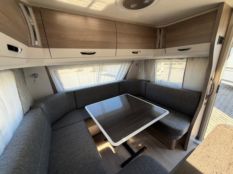 Hobby Prestige 660 WFC 35 JAAR PEN!  foto: 8