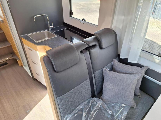 Adria Matrix Axess 650 SL 5-PERSOONS