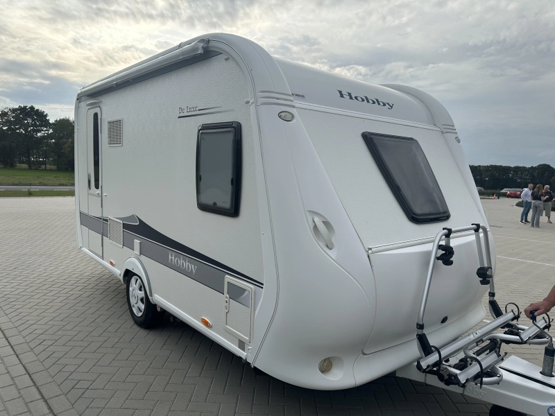 Hobby De Luxe 400 SFE mover - voortent - luifel  foto: 6
