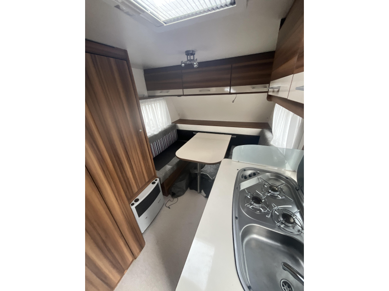 Weinsberg CaraOne 400 LK STAPELBED-VOORTENT 