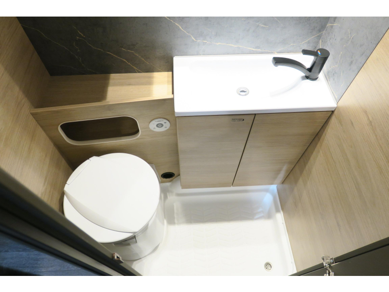 Weinsberg CaraOne Edition HOT 480 EU MOVER+CASSETTEL.+FIETSEND  foto: 14