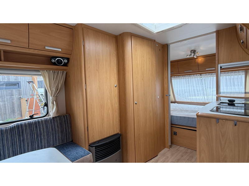 Chateau Caratt Nice 430 zit vast bed toilet 