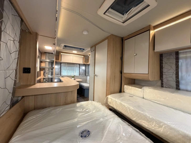 Knaus Sport 460 EU Enkele bedden  foto: 14