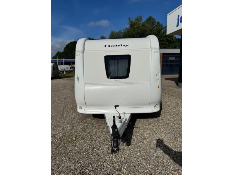 Hobby De Luxe 400 SFE incl. air voortent 