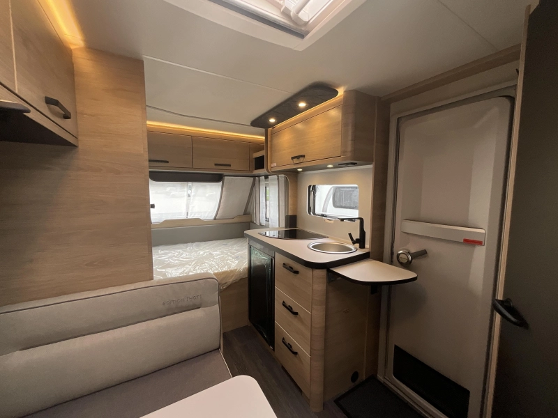 Weinsberg CaraOne Edition HOT 390 QD COMPACT-ACTIE MODEL  foto: 6
