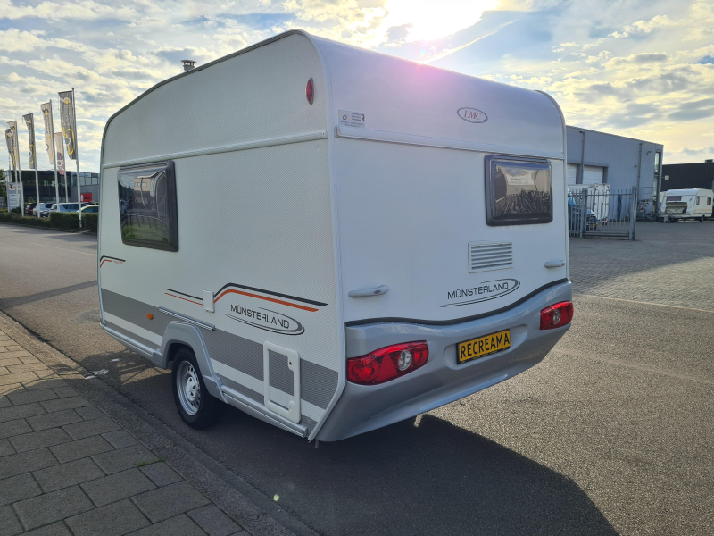 LMC Viola 330 Incl. voortent  foto: 3