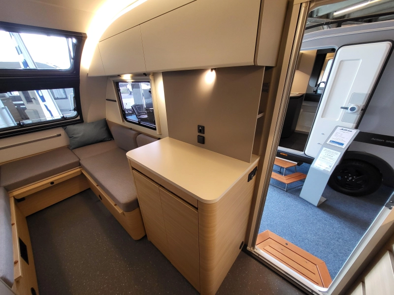 Adria Action 391 LH volledig polyester  foto: 19