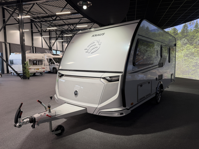 Knaus Sudwind Black Selection 450 FU rondzit / fransbed  foto: 7