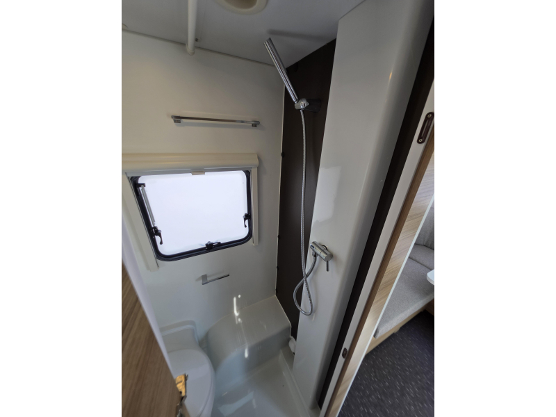 Adria Altea 492 UL Rondzit enkele bedden '18  foto: 20