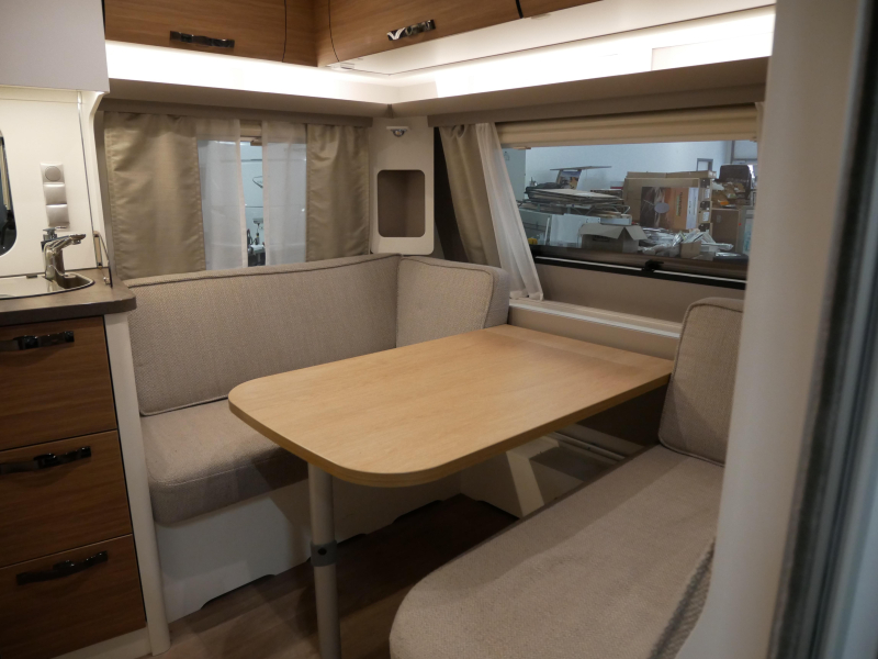 Eriba Nova 445 INCL. MOVER en LUIFEL 